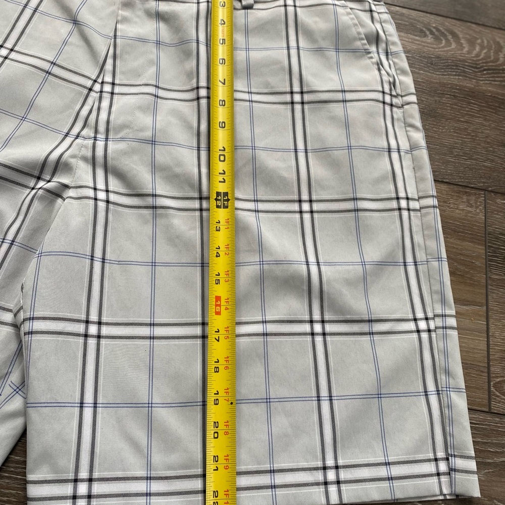 🌞3 for $15 Izod Gray Flat Front Shorts Casual Style - Picture 4 of 11